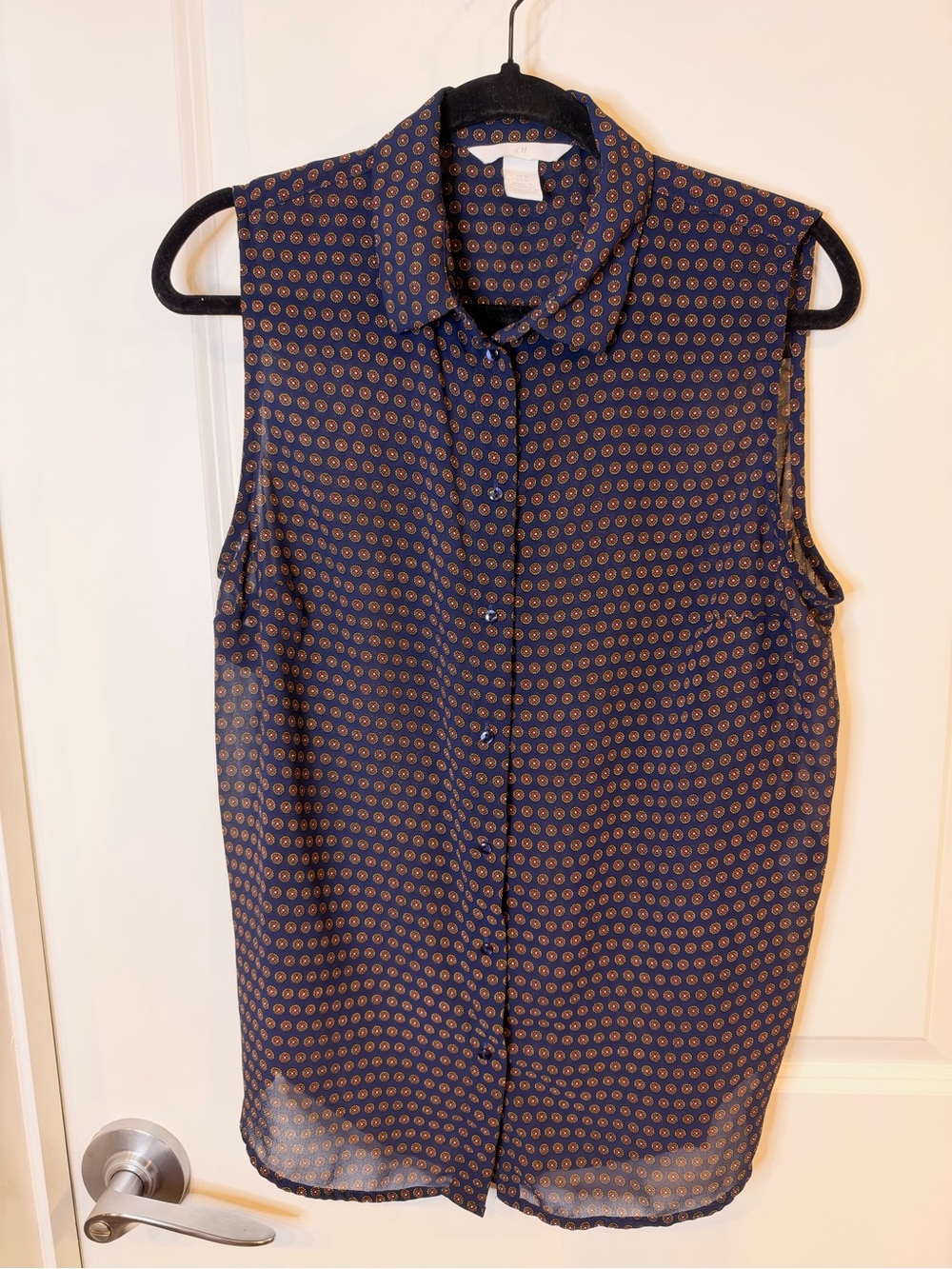 H&M Navy Blue Sleeveless Geometric Print Button Down Blouse Women's Size 10